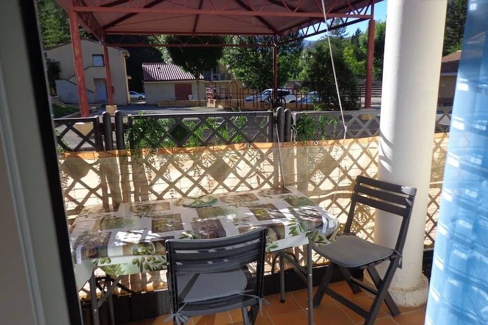 Appartement entier, Anasa – Charmant T2 lumineux, terrasse et confort pour 2 à 3 personnes in Digne-les-Bains, Alpes-de-Haute-Provence