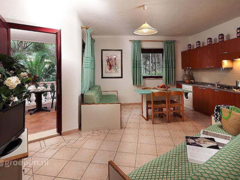 Casa vacanza per 24 persone con balcone/terrazza in Cala Ginepro, Orosei