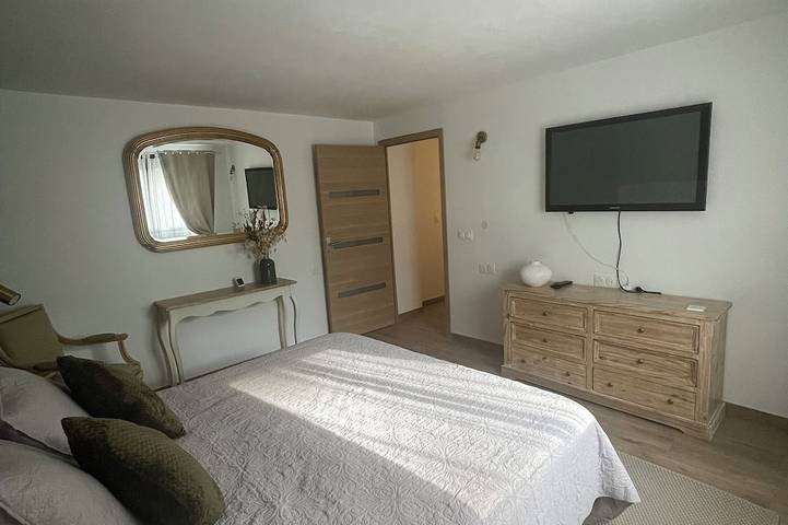 Gîte pour 4 personnes à Le Coudray-Montceaux - 2