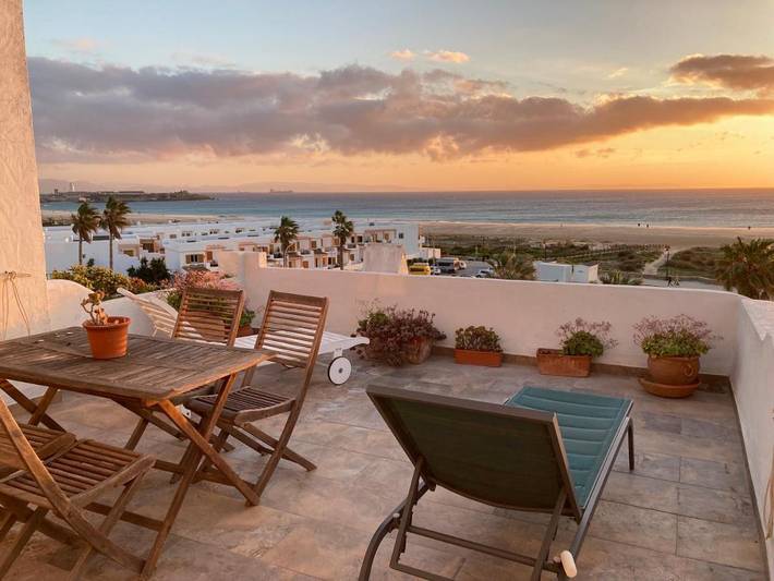 Apartamento de vacaciones para 4 personas, con vistas además de terraza y piscina - 1