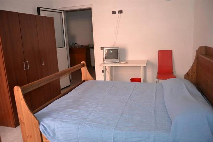 Location de vacances pour 2 personnes, avec Terrasse dans Lizzano