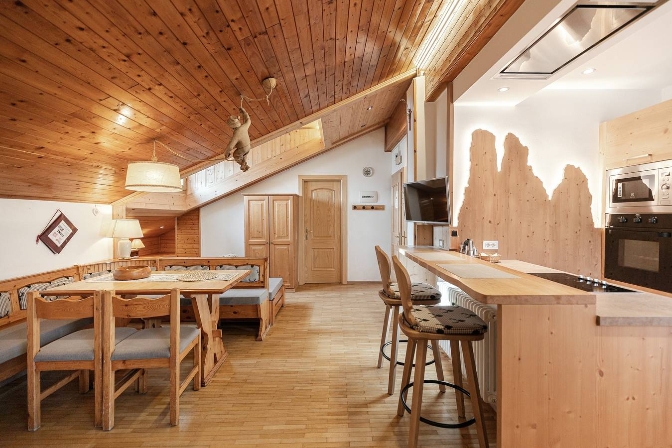 Appartamento intero, Appartamento di charme "Majon d'Aisciuda Vajolet" con vista sulle montagne in Vigo di Fassa, San Giovanni di Fassa