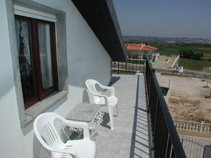 Gîte pour 4 personnes, avec jardin à Lourinhã - 2