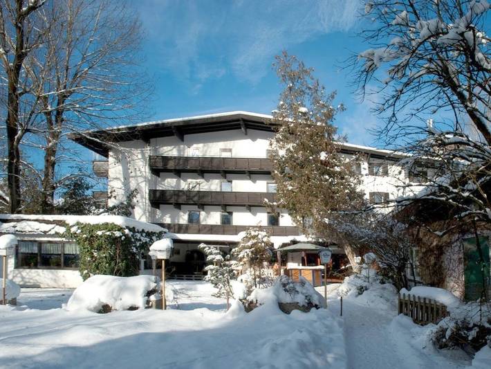 Hotel für 2 Personen, mit Pool und Garten sowie Sauna, mit Haustier in Wörgl