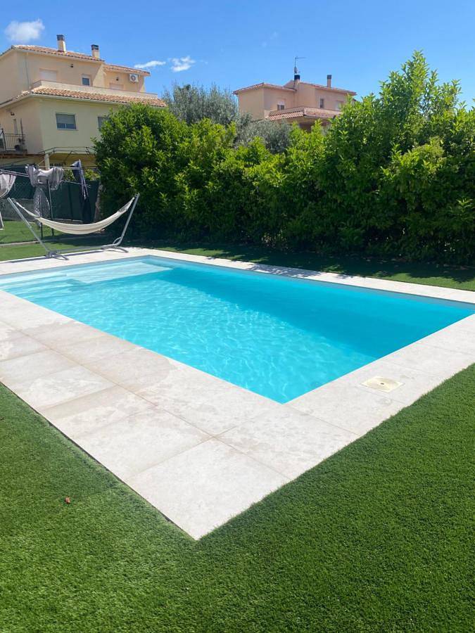 Chalet para 11 personas, con jacuzzi además de piscina y jardín - 1
