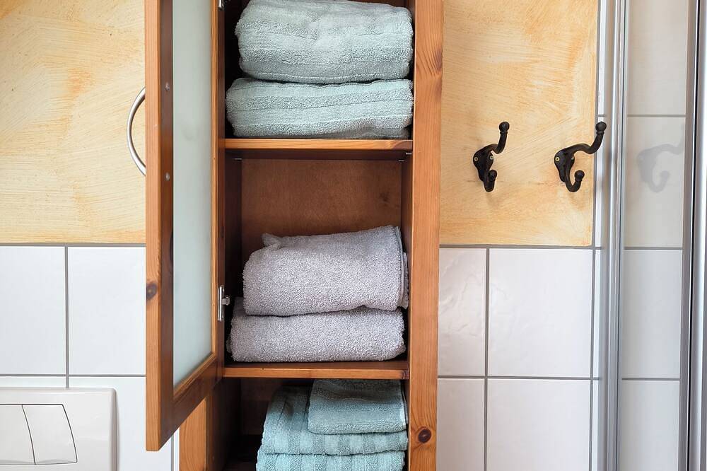 Ganze Wohnung, Geräumige Ferienwohnung (90 qm) zum Wohlfühlen auf 2 Ebenen mit Balkon in Vielbrunn, Michelstadt