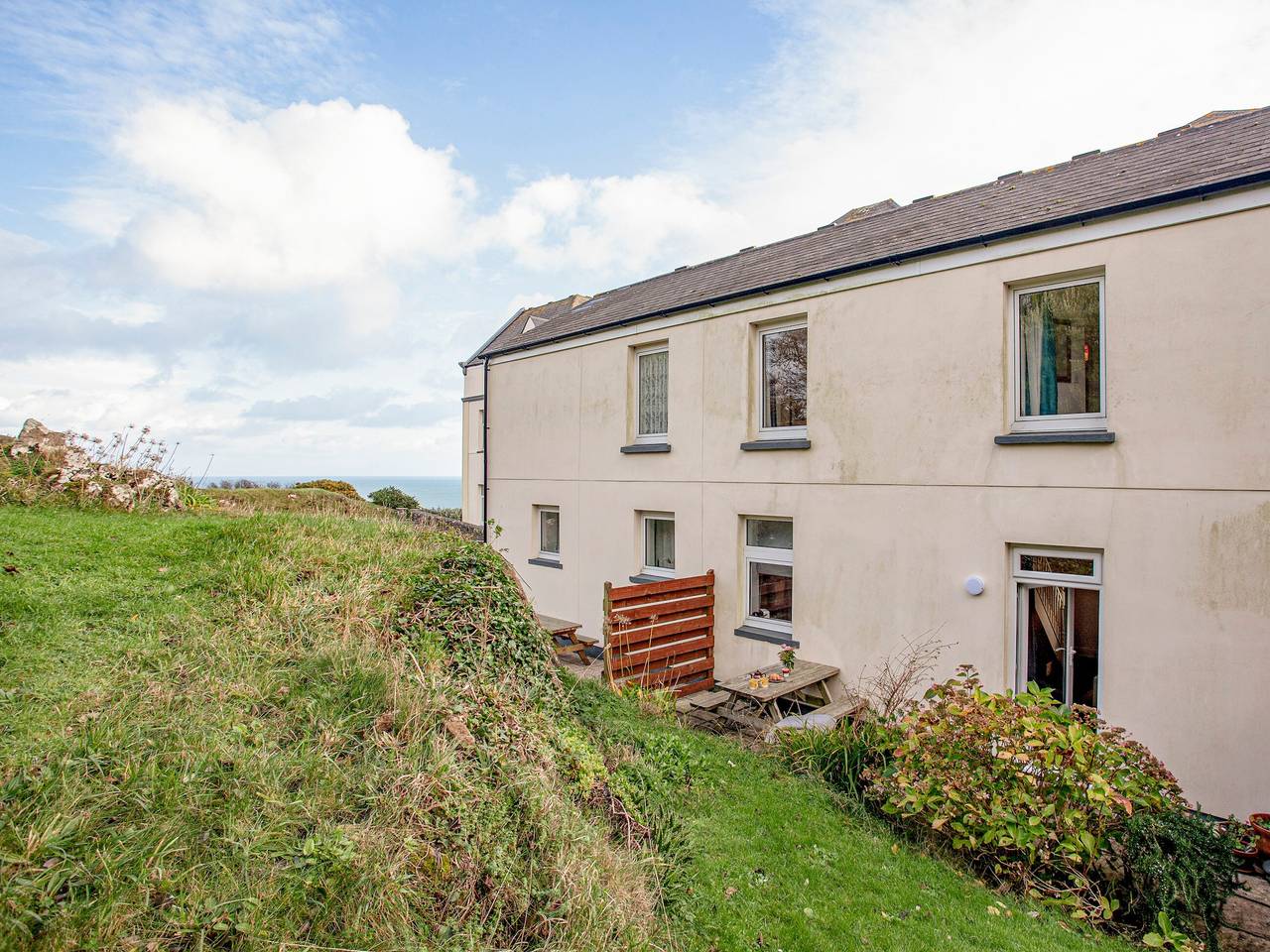 Headland Cottages in Cornwall