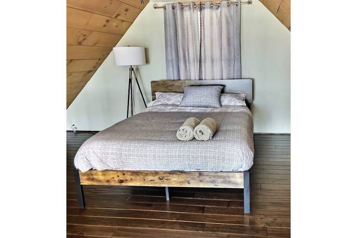 Holiday home for 12 people, with garden and hot tub - 1