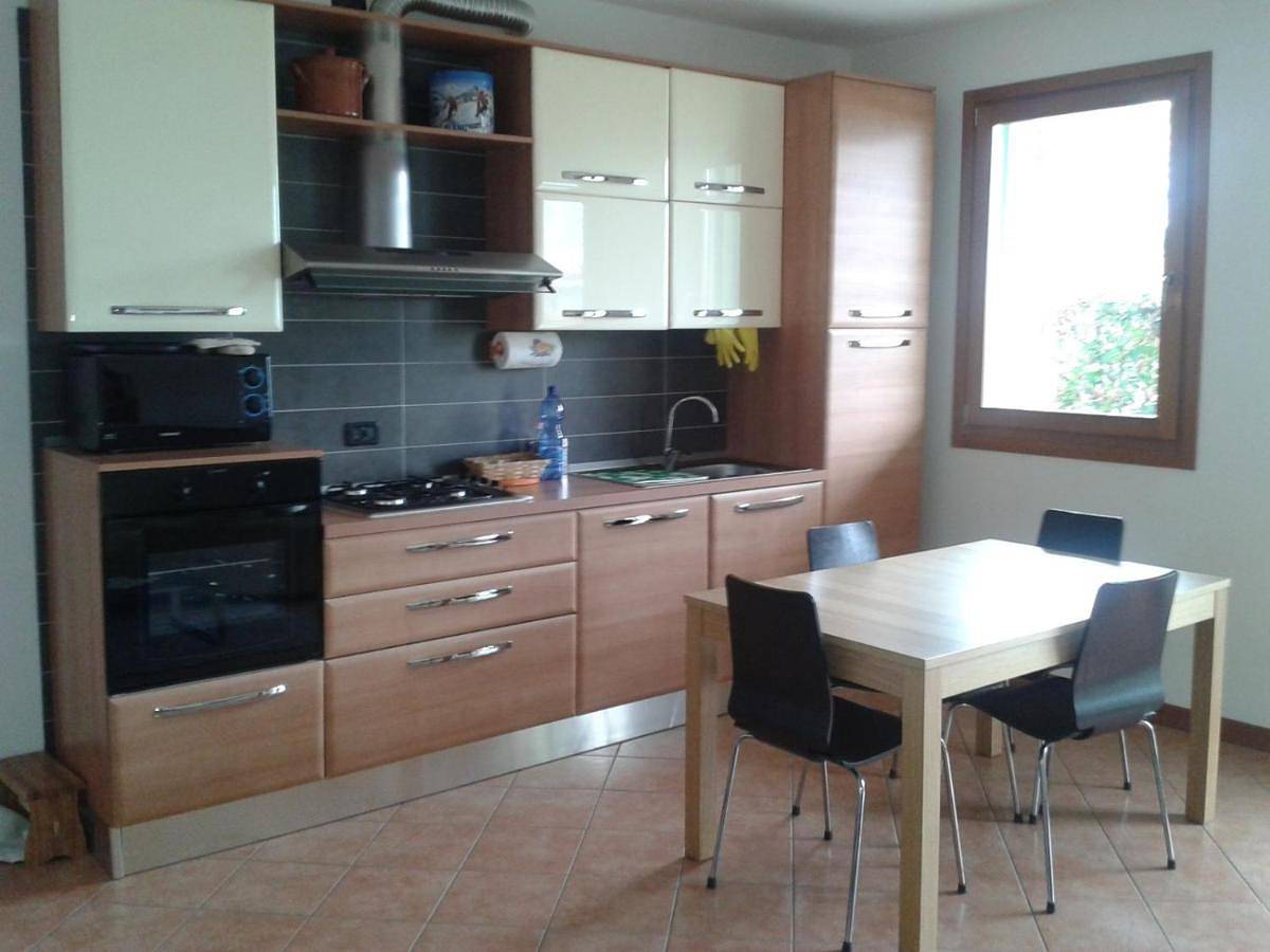 Casa vacanza a Jesolo con giardino privato e box auto per famiglie in Lido di Jesolo, Jesolo-stadt