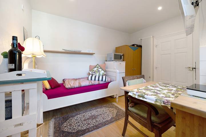 Hel lejlighed, Apartment 'Wohnen Auf Dem Weingut - Klein Und Fein' with Shared Terrace, Shared Garden and Wi-Fi in Maring-Noviand, Bernkastel-Kues Området