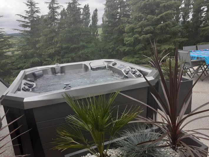 Location de vacances pour 2 personnes, avec jardin ainsi que vue et terrasse à Vimoutiers - 3