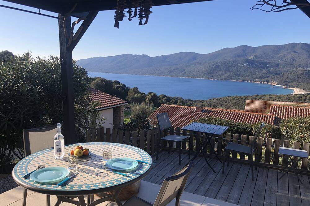 Mini-villa, magnífica vista al mar - piscina climatizada - *** residencia Serra Di Ferro in Serra-di-Ferro, Region de Ajaccio