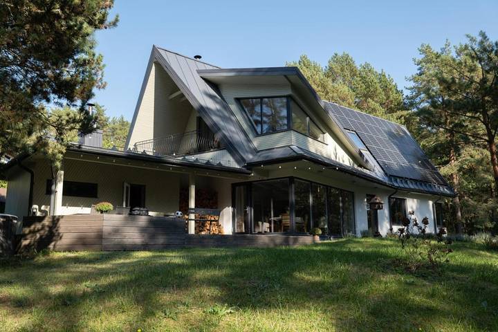 Villa für 10 Personen, mit Pool und Sauna sowie Garten und Whirlpool - 1