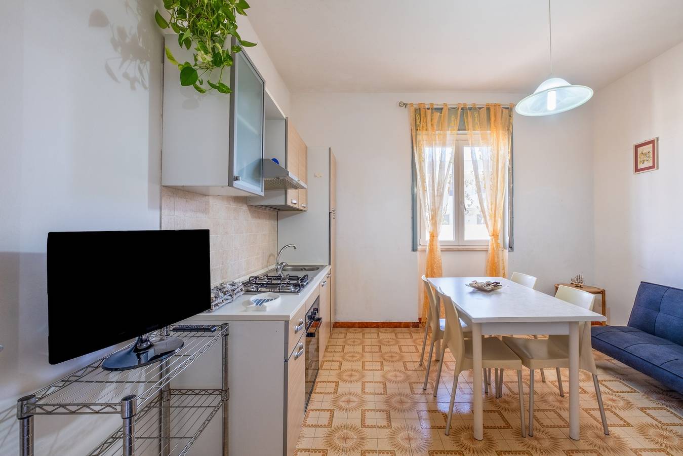 Appartamento intero, Appartamento 'Casa Vacanze Colopi' con giardino privato in Baia Verde, Golfo di Taranto