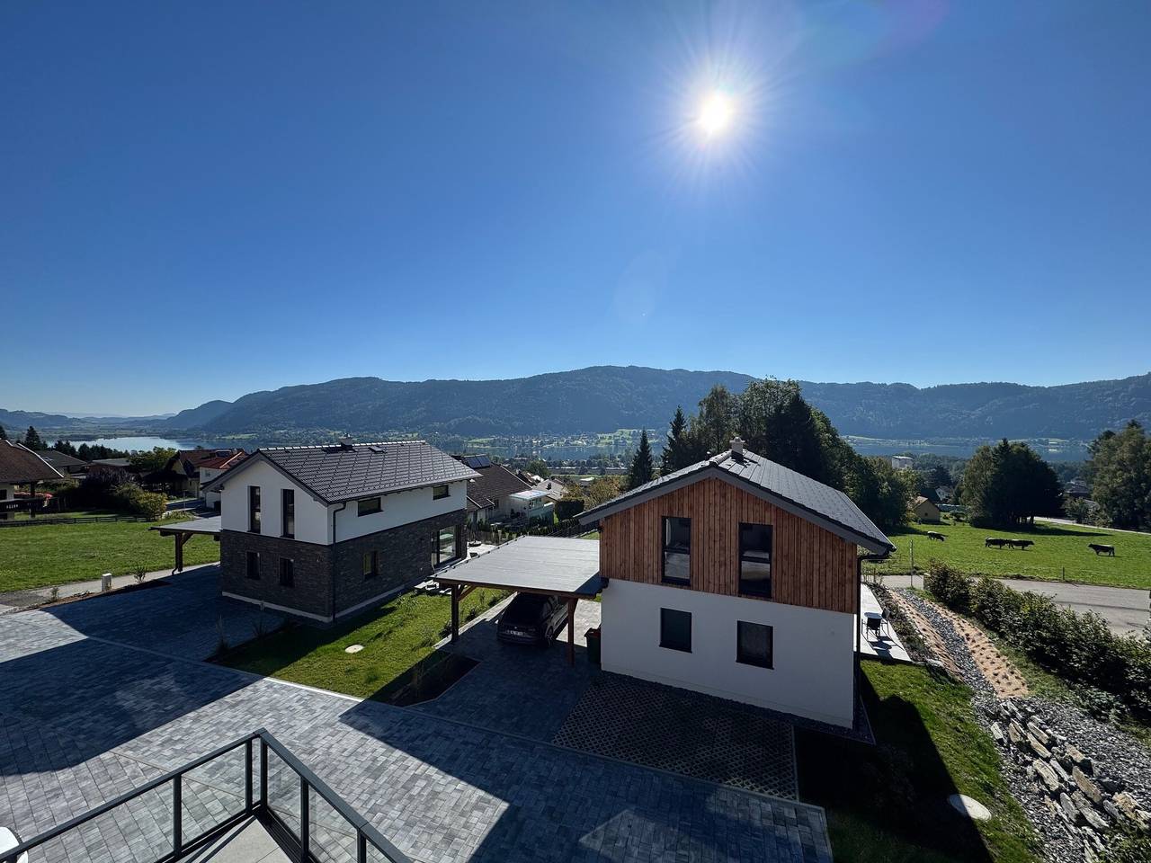 Ferienhaus 'Almrausch' mit Seeblick, privater Terrasse und Wlan in Bodensdorf, Gerlitzen
