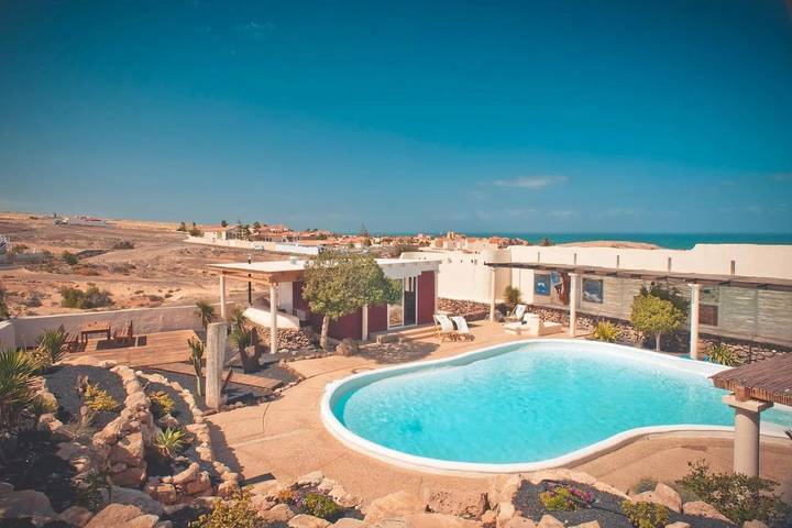 Ferienwohnung für 2 Personen, mit Balkon und Terrasse sowie Whirlpool und Garten in La Pared