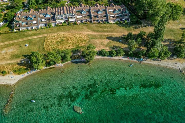 Gîte pour 6 personnes, avec Terrasse dans Plage Champ de l'Eau