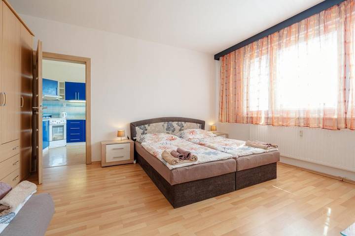 Ferienwohnung für 7 Personen, mit Terrasse und Ausblick in Bratislava