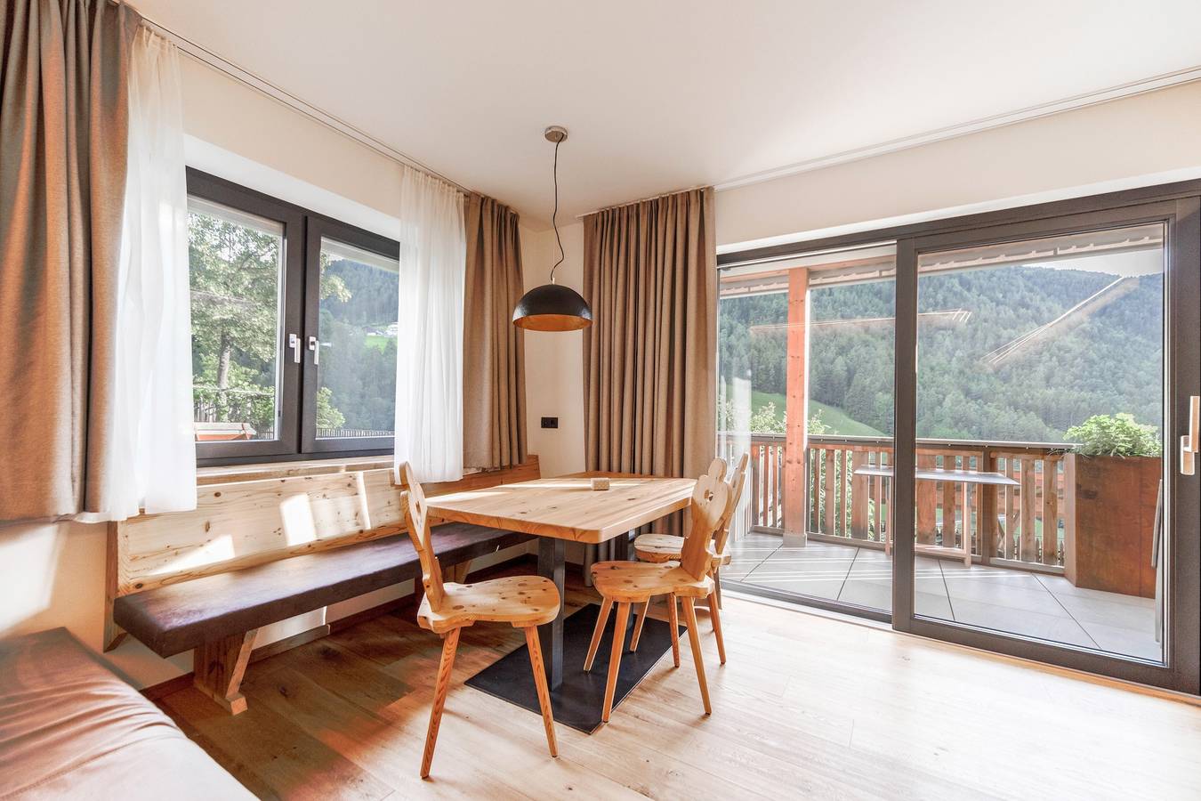 Schöne Ferienwohnung "Sonnleiten Sonnenadler 2" mit Blick auf die Berge in Steinegg (Karneid), Karneid