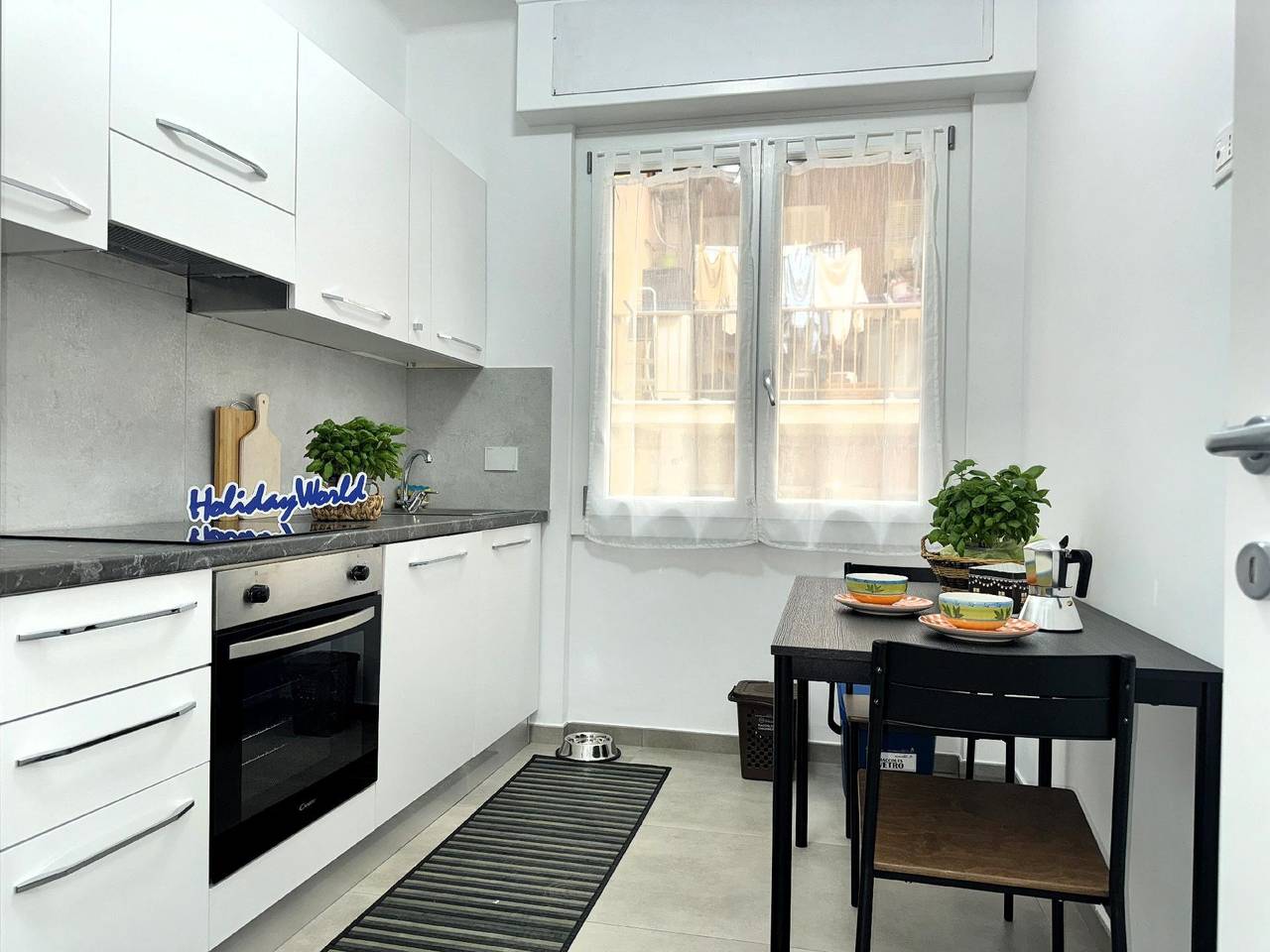 Appartement de vacances entier, Appartement de vacances pour 4 personnes avec balcon in Ventimiglia (Ville), Région de Vintimille