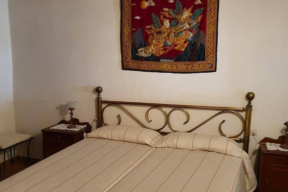 Can Mas Pere - Authentic village apartment in Forallac, Costa Brava