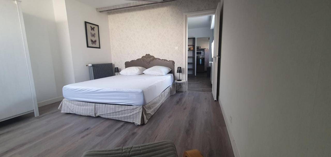 Appartement entier, One-Bedroom Apartment in Dax, Région de Dax