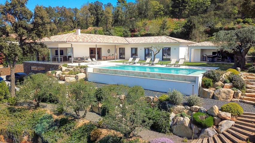 Vakantiehuis voor 11 personen, met tuin en zwembad in La Garde-Freinet