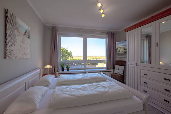 Bungalow für 5 Personen, mit Terrasse und Garten sowie Pool und Sauna auf Föhr - 4