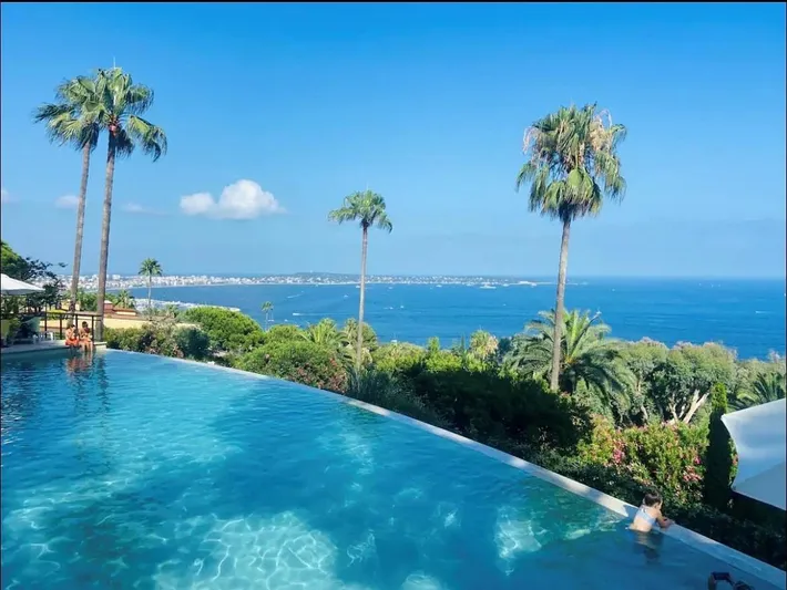 Apartamento de vacaciones para 5 personas, con jardín y piscina además de vistas y terraza - 1