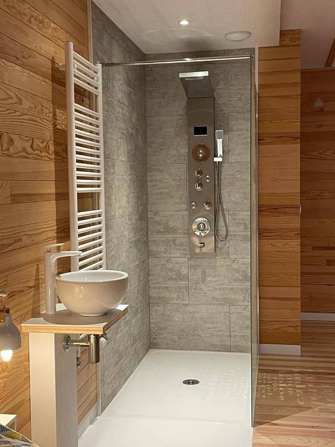 Location de vacances pour 2 personnes, avec vue ainsi que jardin et terrasse à Lunéville - 2