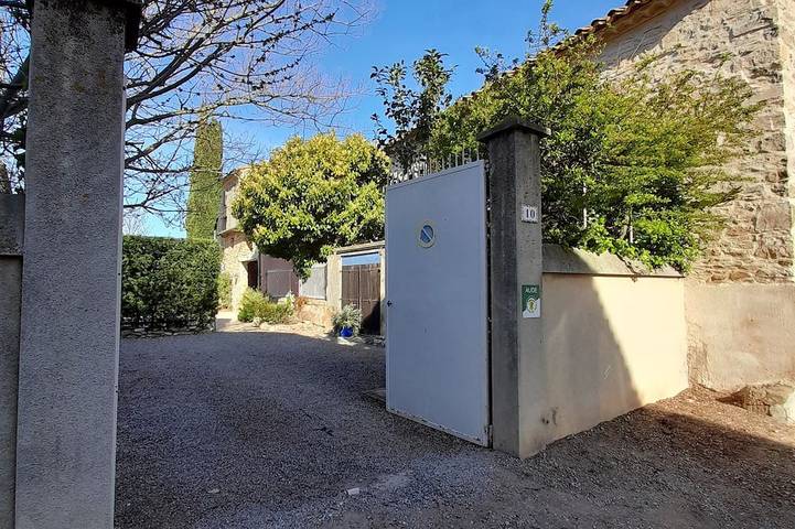 Maison de vacances pour 6 personnes, avec terrasse ainsi que jacuzzi et jardin