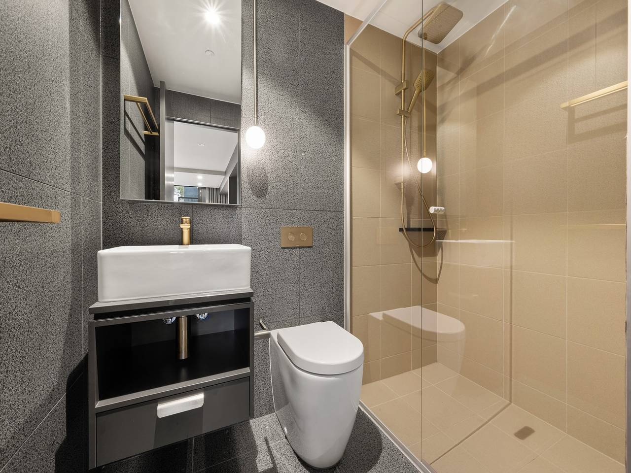 Ganze Wohnung, Modernes Studio mit Grillplatz in North Canberra, Canberra