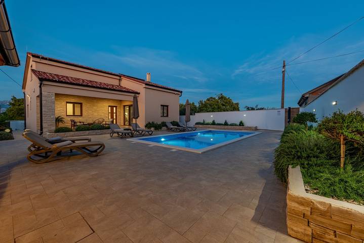 Villa für 8 Personen, mit Garten in Dalmatien - 3