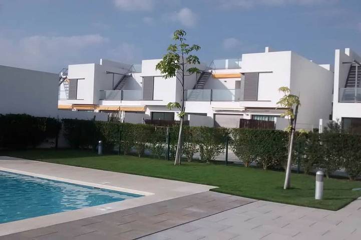 Vakantieappartement voor 5 personen, with terras and zwembad as well as tuin - 1