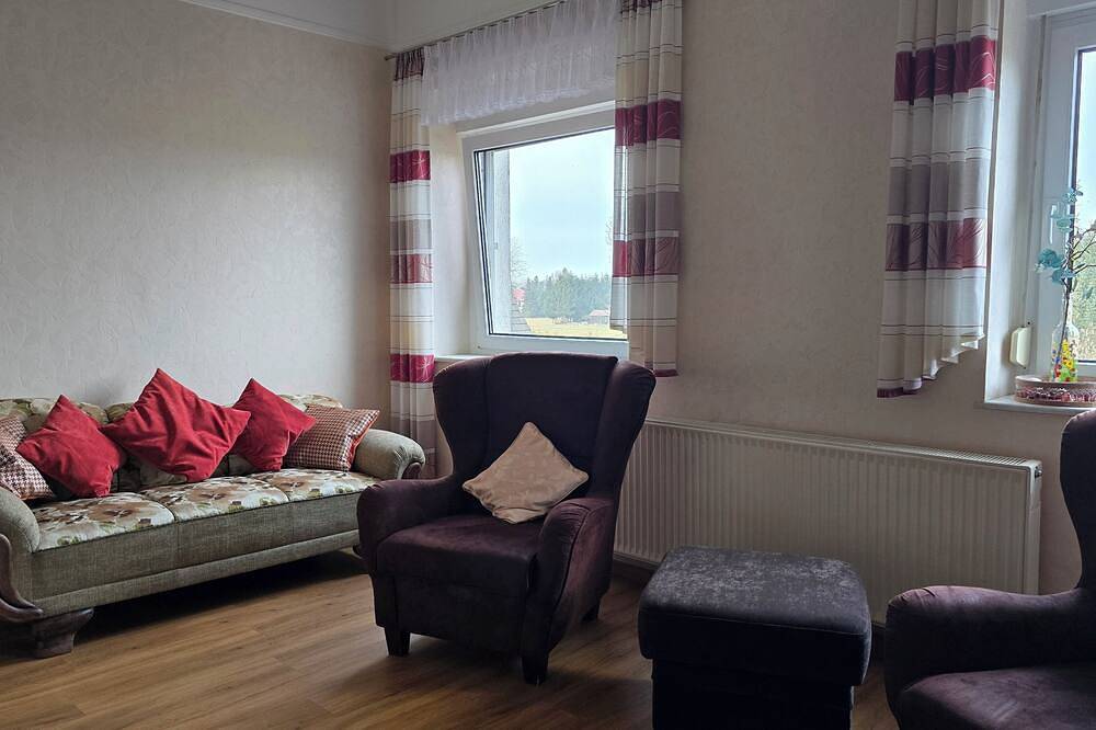 Ganze Wohnung, Pachow‘s Eichenhof Ferienwohnung & Hofladen in Lohsa, Lausitzer Seenland