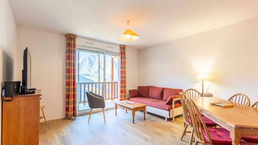 Chalet pour 7 personnes, avec piscine et balcon, animaux acceptés à Peyragudes