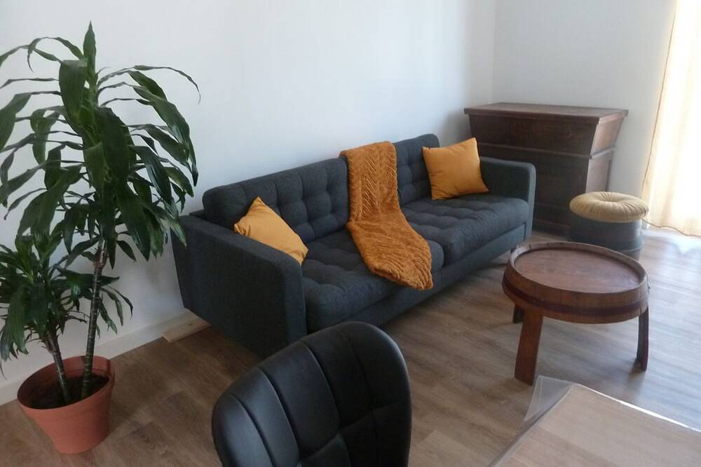 Appartement entier, Soleil & Mer sur la Costa Verde - à 450m à pied de la plage in Prunete, Cervione