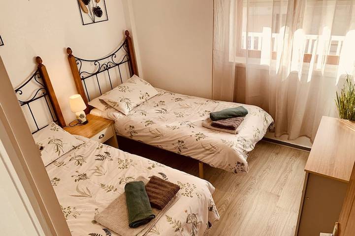 Appartement entier, Appartement avec 2 chambres au 1er étage à Mar De Cristal à 100 mètres de la plage, in Islas Menores, Carthagène