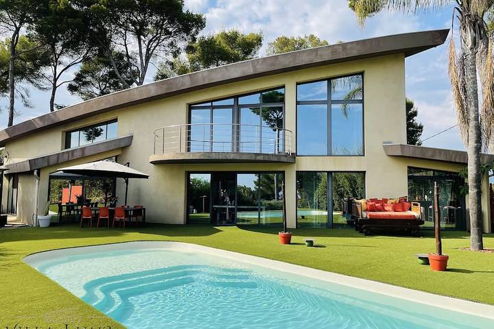 Villa pour 8 personnes, avec terrasse et jardin à Vallauris