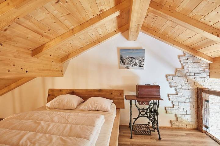 Gîte pour 13 personnes, avec jardin et terrasse dans Ouhans - 4