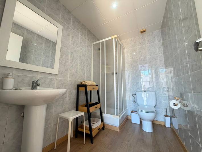 Room 'Mirador' with shared terrace, Wi-Fi and air conditioning in el Poblenou del Delta, Amposta