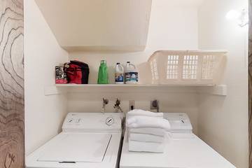 Vacation Apartment for 8 Guests in Zephyr Cove-Round Hill Village, Lake Tahoe, Picture 3