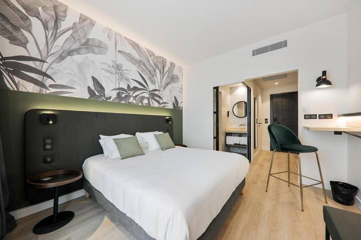 Hôtel pour 2 personnes, avec terrasse à Saint-Priest - 3