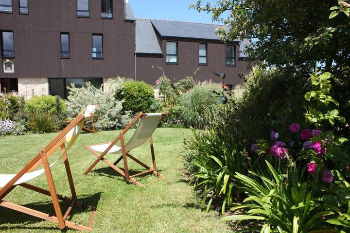 Location de vacances pour 4 personnes, avec jacuzzi ainsi que sauna et jardin à Lannilis - 3