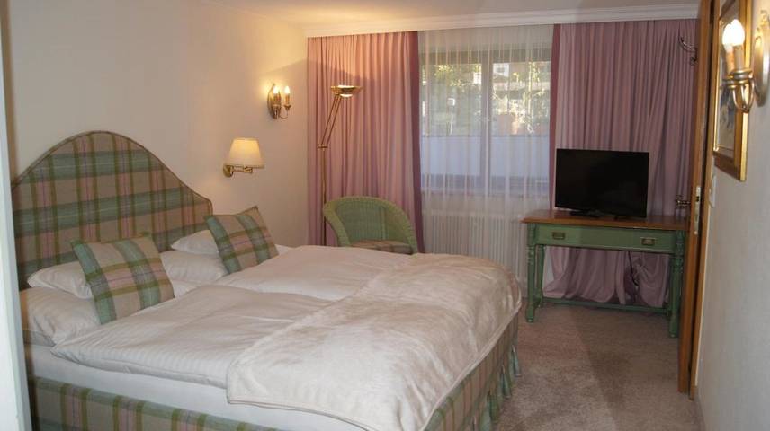 Chambre d’hôte pour 3 personnes, avec Balcon et Terrasse ainsi que Jardin et Sauna à Lech - 2