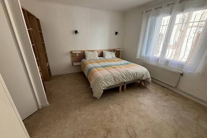 Location de vacances pour 8 personnes dans Office De Tourisme De Greoux Les Bains - 2