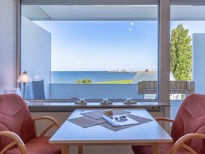 Ferienwohnung für 2 Personen, mit Balkon und Sauna sowie Pool und Meerblick in Cuxhaven (Stadt)