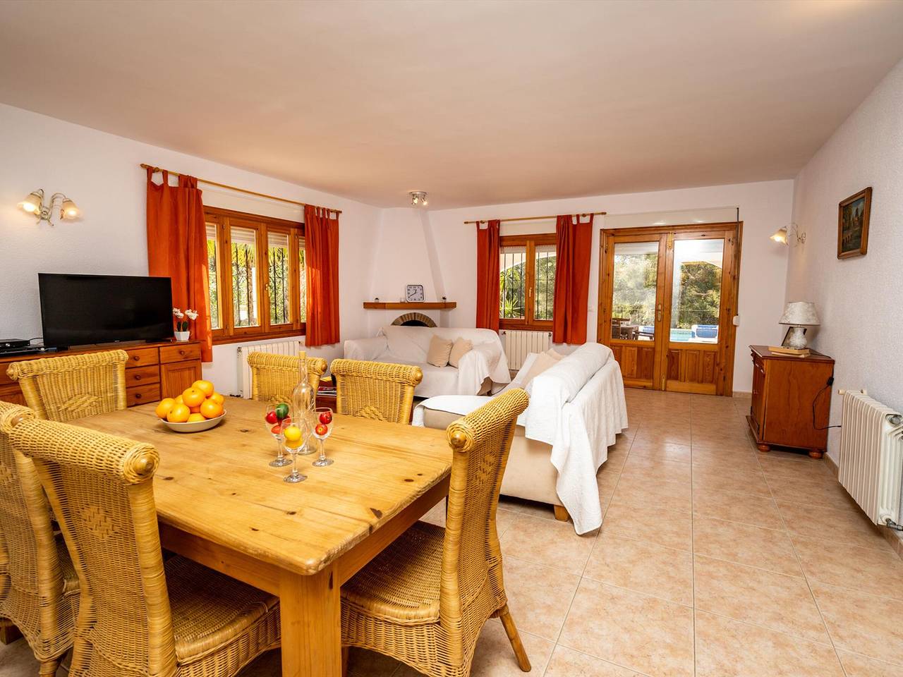 Villa voor 6 personen met terras in Jávea, Costa Blanca