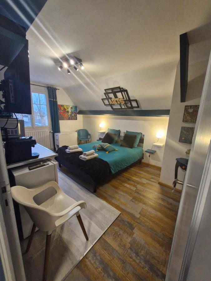 Chambre d’hôte pour 2 personnes, avec Balcon et Terrasse ainsi que Jardin et Vue