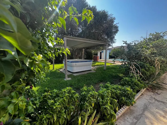 Casa de vacaciones para 8 personas, con jacuzzi además de piscina y jardín - 1